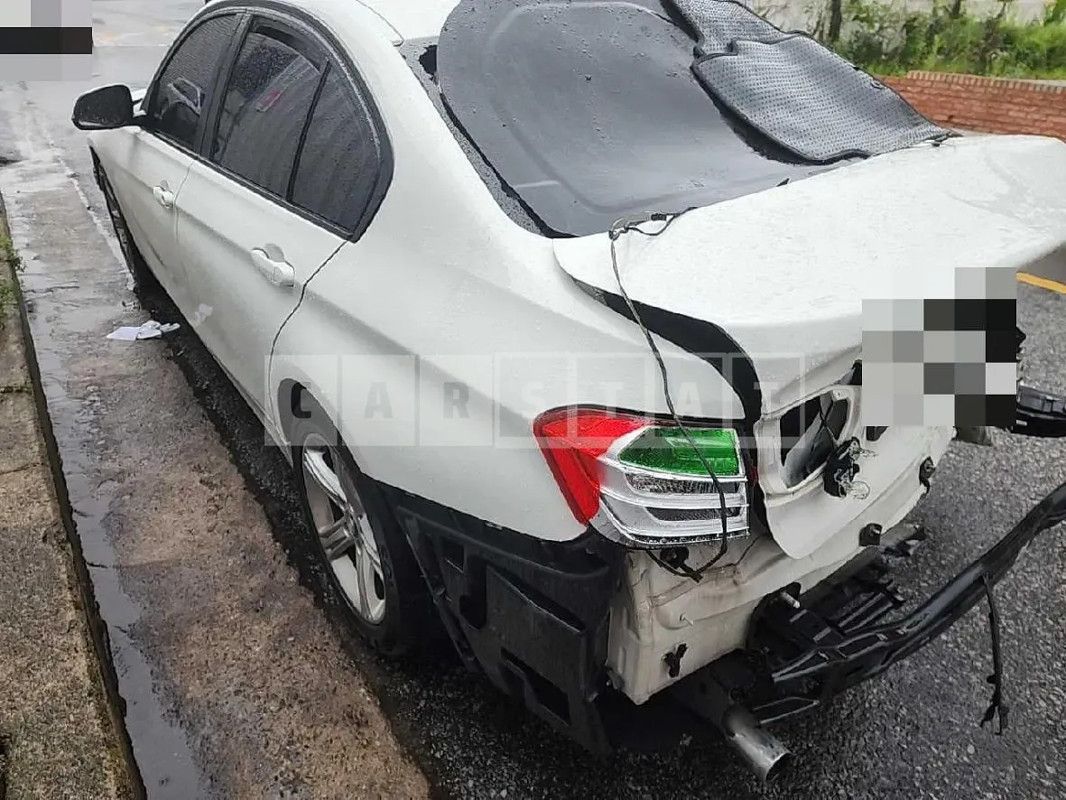 Photo 2 of 15: 2014 BMW 320d — Korean insurance auction