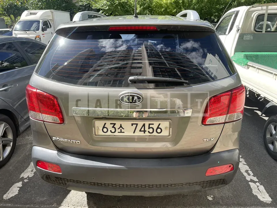 Photo 2 of 7: 2025 Kia Sorento R Diesel 2.0 2WD TLX Premium — Korean insurance auction