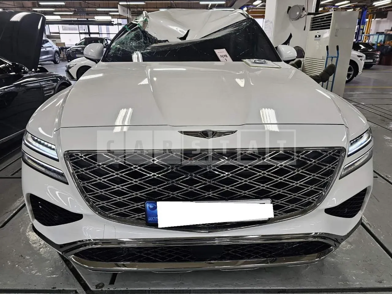 Photo 2 of 12: 2025 Genesis GV80, VIN KMTHA81BDSU264594 — Korean insurance auction