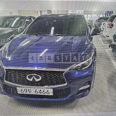 Photo 1 of 13: 2018 Infiniti Q30 — Korean insurance auction