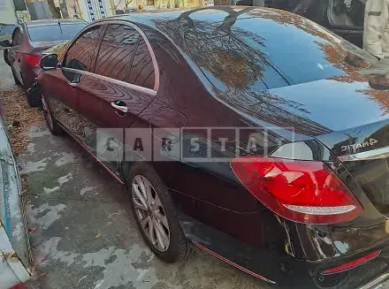 Photo 2 of 9: 2020 Mercedes-Benz E 300 4Matic, VIN W1KZF4KB6LA808806 — Korean insurance auction