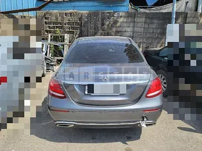 Photo 1 of 25: 2018 Mercedes-Benz E300 4Matic, VIN WDDZF4KB5JA366601 — Korean insurance auction