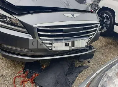 Photo 1 of 6: 2016 Genesis Dh — Korean insurance auction