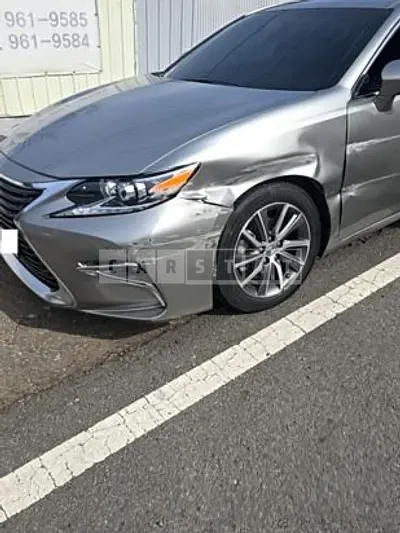 Photo 1 of 33: 2016 Lexus ES300h — Korean insurance auction