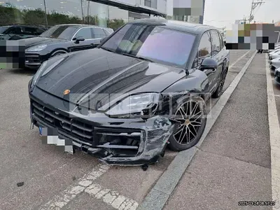Photo 1 of 38: 2024 Porsche Cayenne — Korean insurance auction