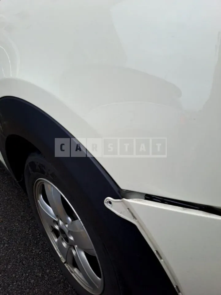 Photo 2 of 68: 2019 MINI Cooper Five-Door — Korean insurance auction