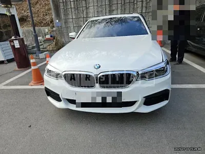 Photo 1 of 17: 2019 BMW 530i M Sport Package — Korean insurance auction