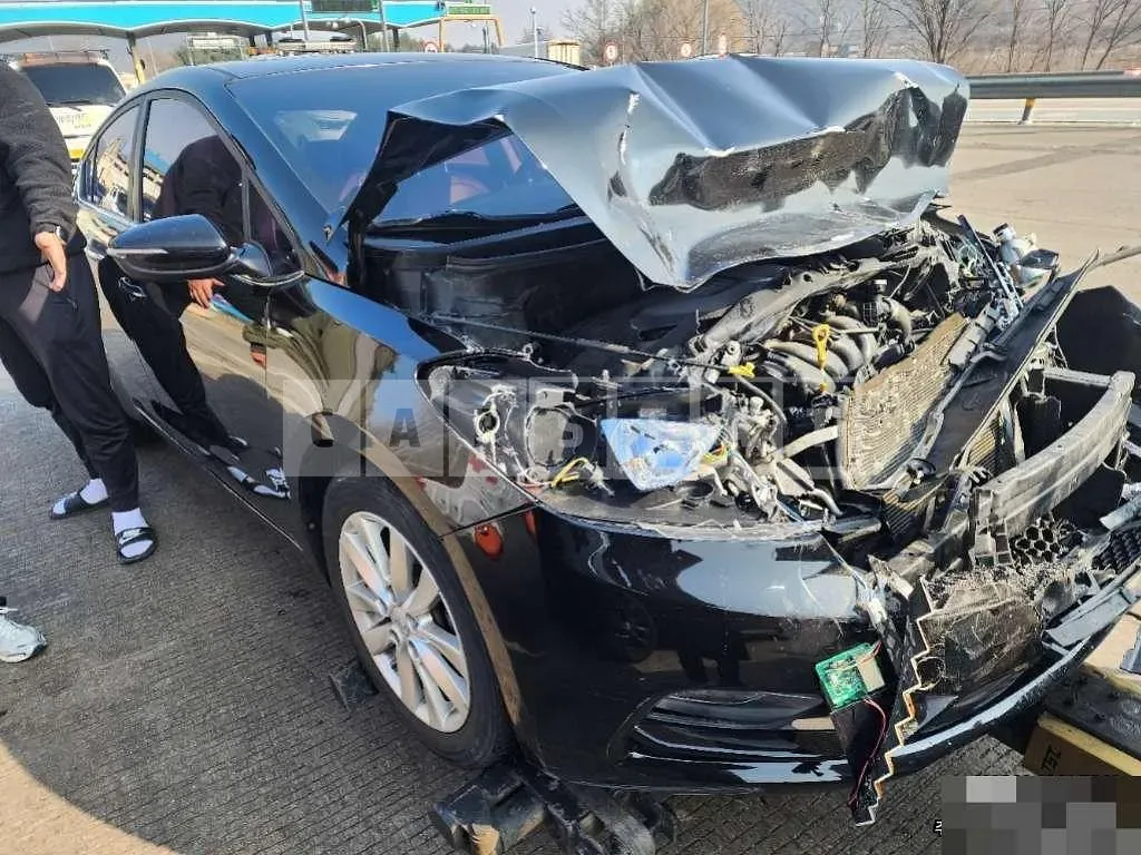 Photo 2 of 5: 2015 Kia Kz — Korean insurance auction