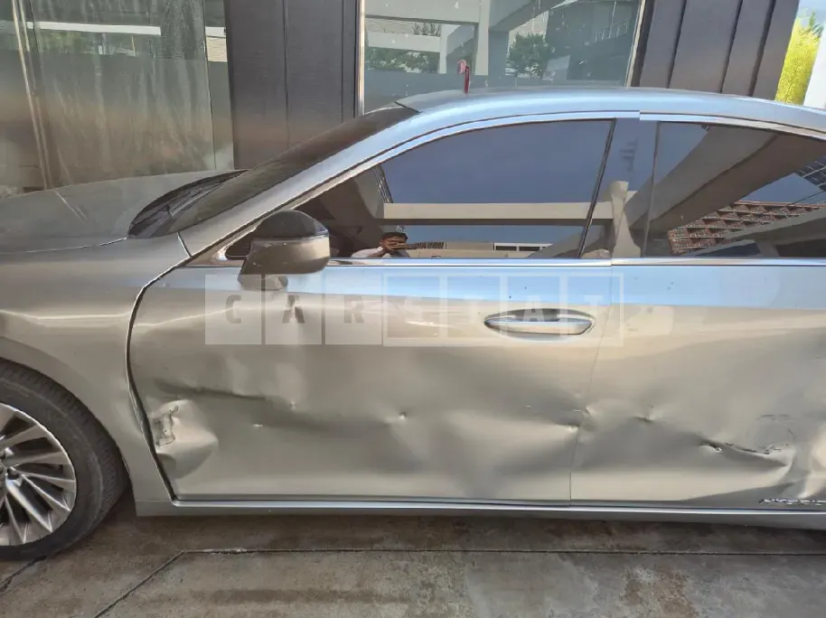 Photo 2 of 29: 2019 Lexus ES300h — Korean insurance auction