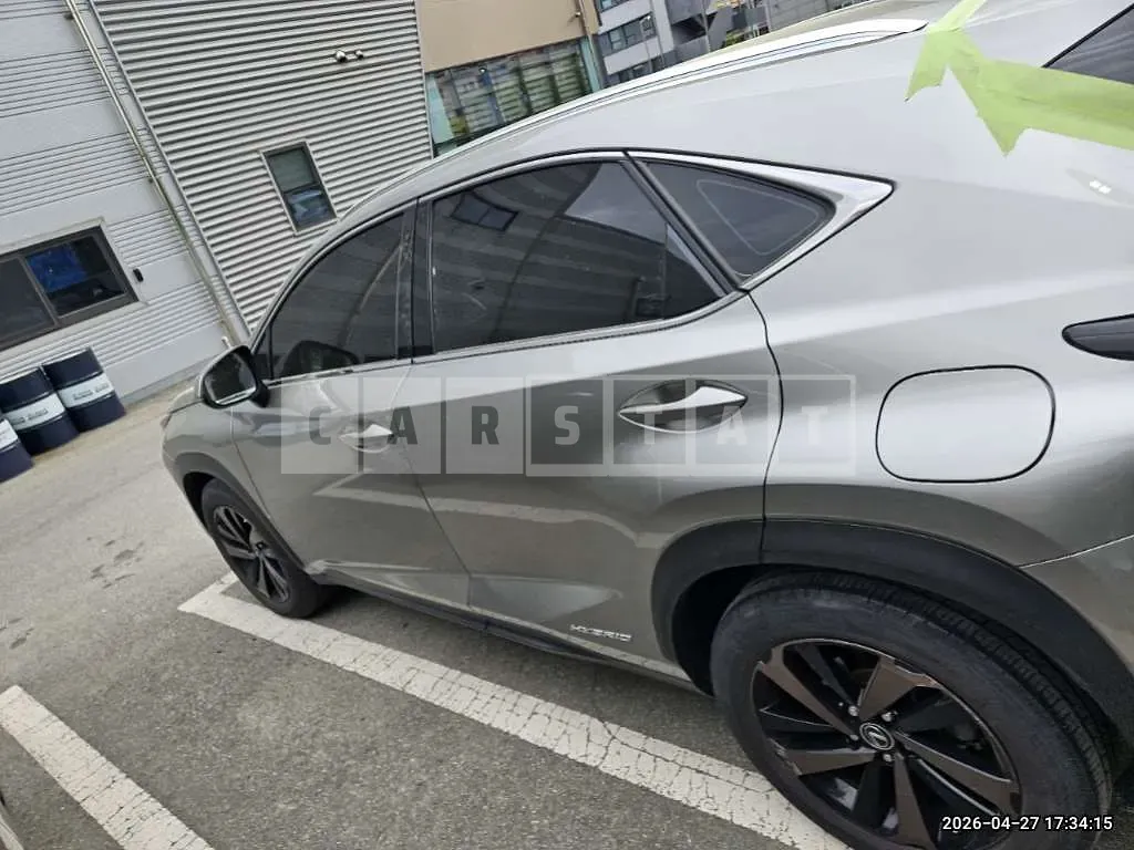 Photo 2 of 19: 2020 Lexus NX300h — Korean insurance auction