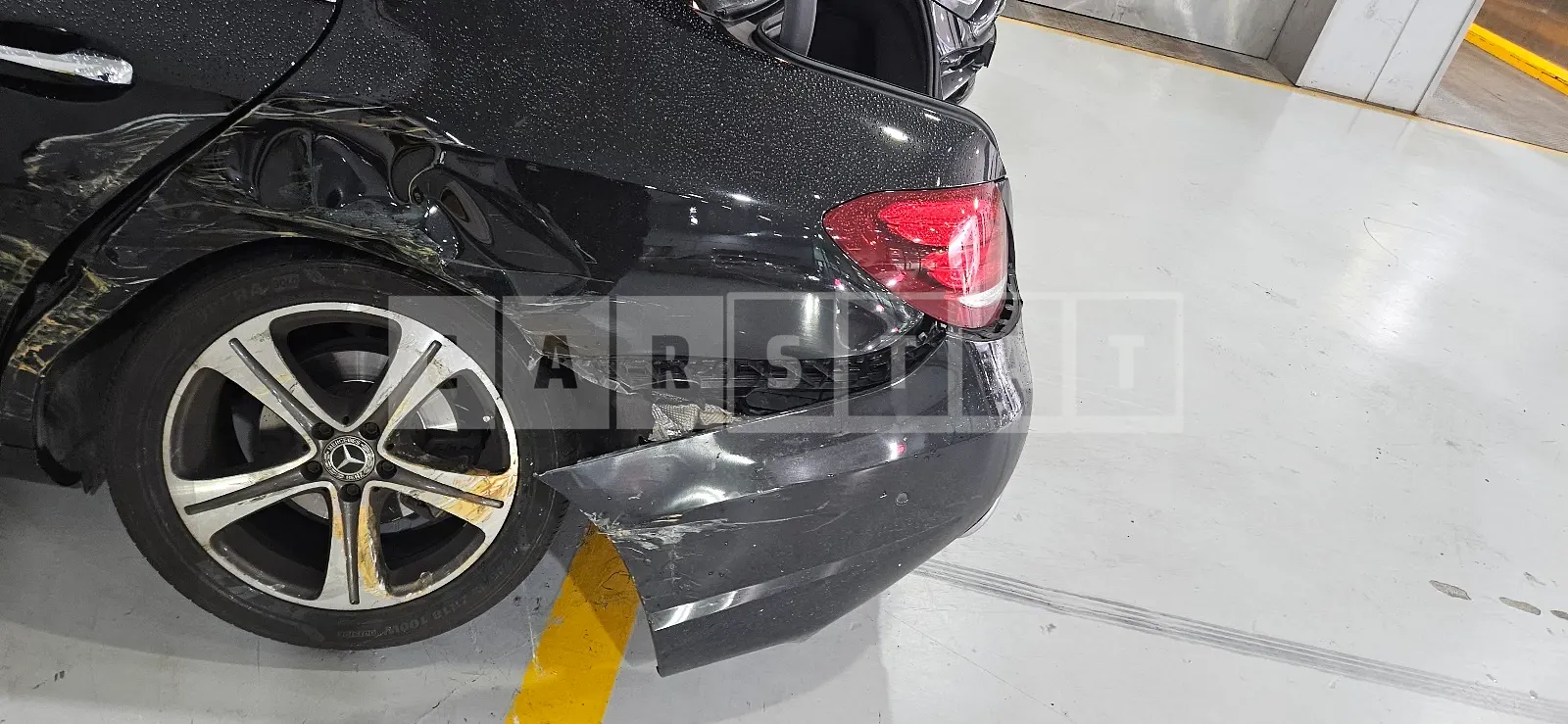 Photo 2 of 8: 2019 Mercedes-Benz E 300 — Korean insurance auction