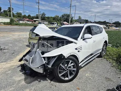 Photo 1 of 29: 2024 Genesis GV80, VIN KMTHA81BDRU226411 — Korean insurance auction