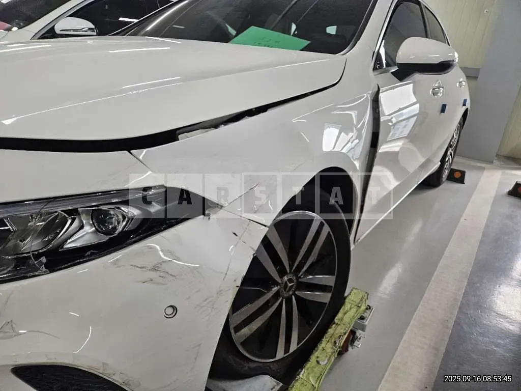 Photo 2 of 9: 2021 Mercedes-Benz A220 — Korean insurance auction