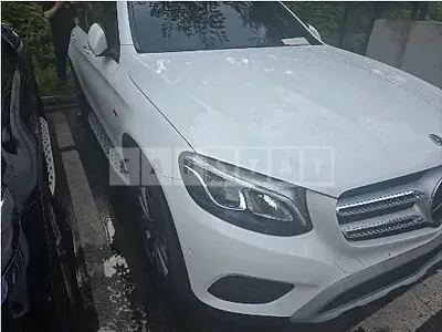 Photo 1 of 25: 2019 Mercedes-Benz GLC350 e 4Matic — Korean insurance auction