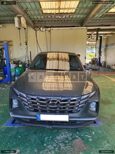 Photo 1 of 19: 2021 Hyundai Tucson, VIN KMHJB81CDMU031995 — Korean insurance auction