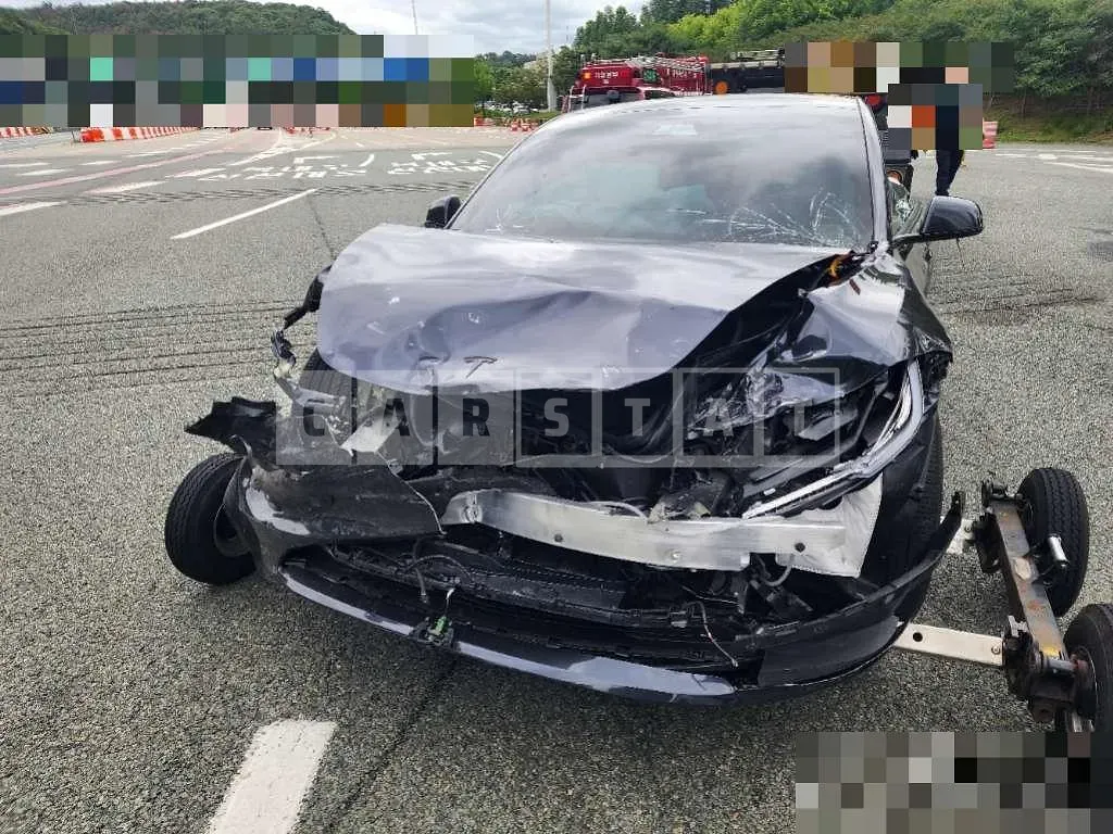 Photo 2 of 25: 2026 Tesla Model 3 Premium Long Range RWD — Korean insurance auction