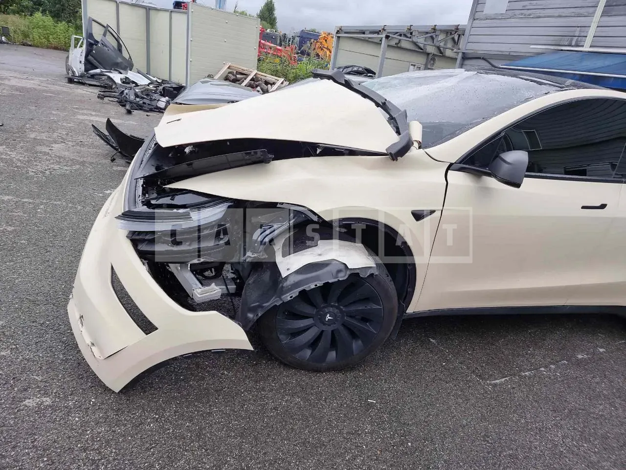 Photo 2 of 12: 2025 Tesla Model Y RWD, VIN LRWYGCFJ0SC214999 — Korean insurance auction