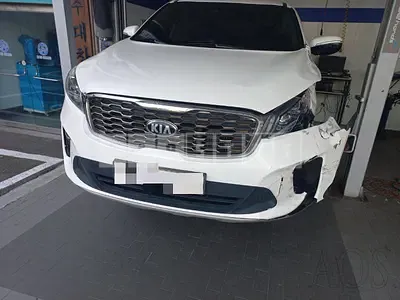 Photo 1 of 21: 2019 Kia Sorento, VIN KNAPF81ABLA555522 — Korean insurance auction