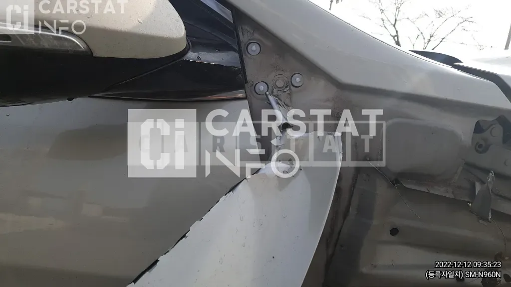 Photo 2 of 29: 2014 Hyundai Santa Fe 2.0 — Korean insurance auction