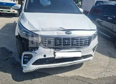 Photo 1 of 23: 2019 Kia Carnival, VIN KNAME81ABKS458645 — Korean insurance auction