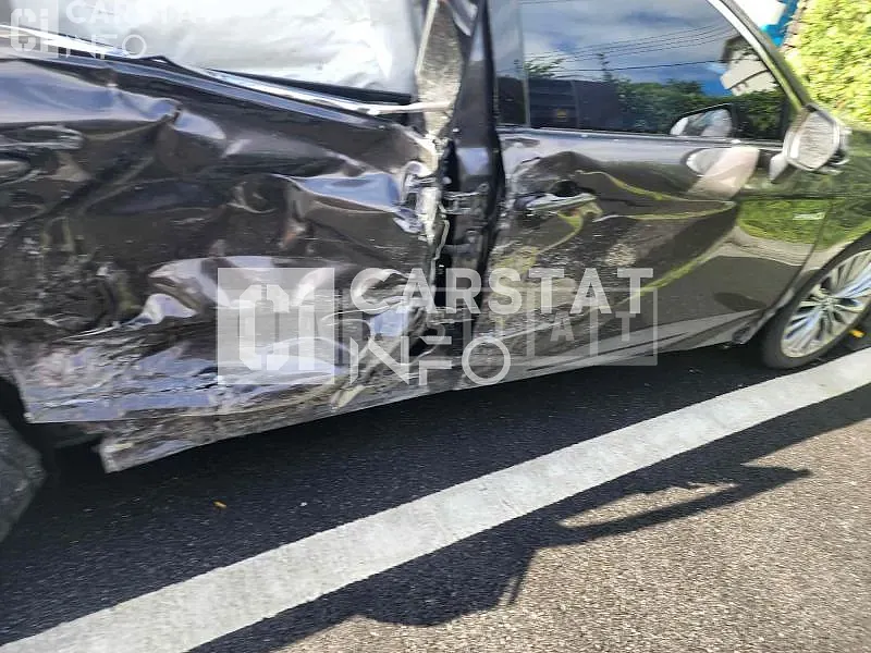 Photo 2 of 23: 2018 Toyota Avalon Hybrid, VIN 4T1B21FB9KU005612 — Korean insurance auction