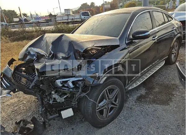 Photo 2 of 16: 2021 Mercedes-Benz GLE350 e 4Matic Coupe — Korean insurance auction