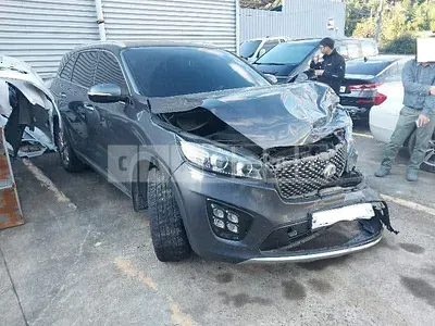 Photo 1 of 10: 2017 Kia Sorento, VIN KNAPS81ABHA350851 — Korean insurance auction