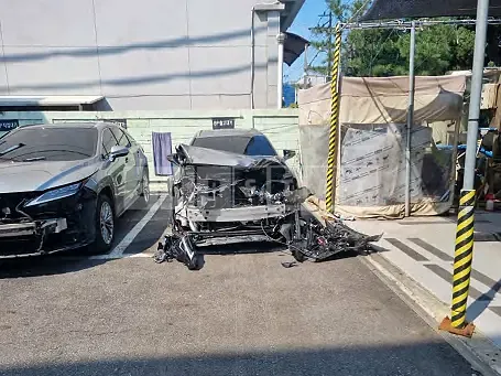 Photo 2 of 12: 2020 Lexus Ux 250h 2WD, VIN JTHP6JBH2L2067485 — Korean insurance auction