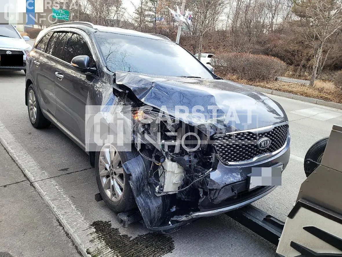 Photo 2 of 13: 2015 Kia Sorento, VIN KNAPH81ABGA158998 — Korean insurance auction