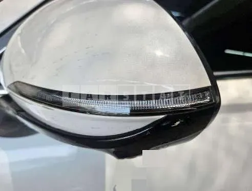 Photo 2 of 43: 2021 Genesis GV70 AWD — Korean insurance auction