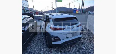 Photo 1 of 8: 2019 Hyundai Kona — Korean insurance auction