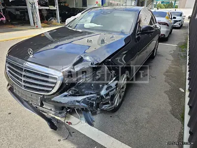 Photo 1 of 6: 2017 Mercedes-Benz E300 — Korean insurance auction
