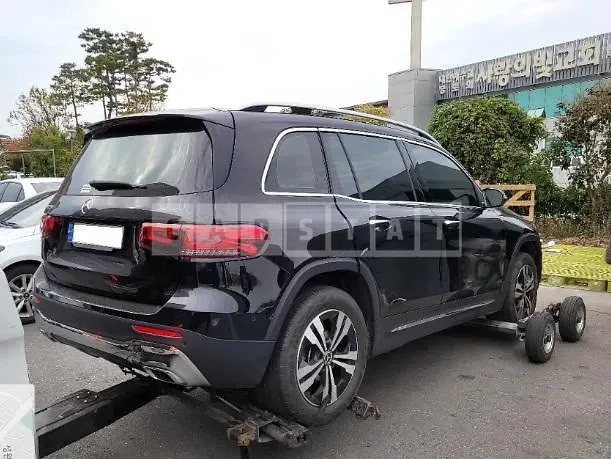 Photo 2 of 30: 2021 Mercedes-Benz GLB220, VIN W1N4M4EB1MW165879 — Korean insurance auction