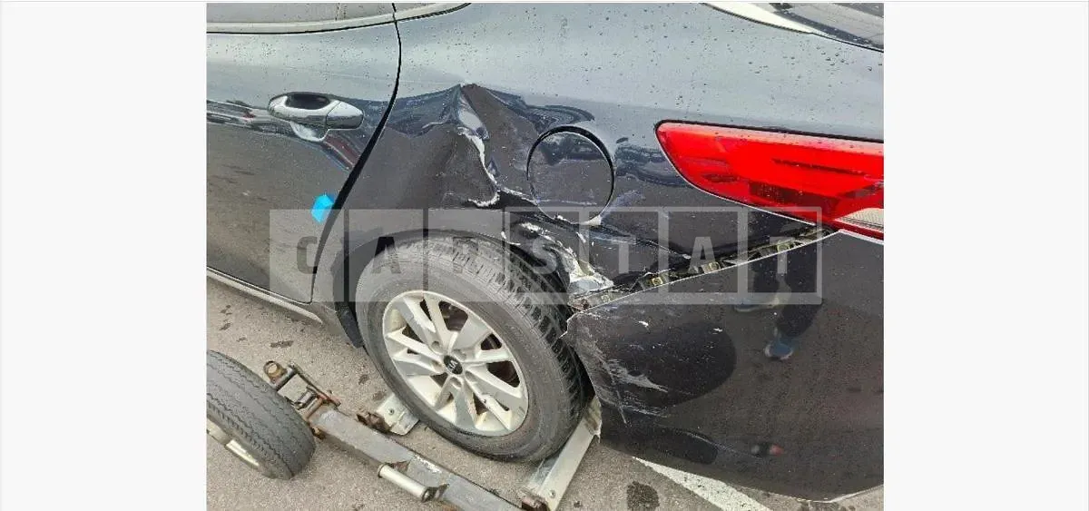 Photo 2 of 11: 2016 Kia K5 LPI 2.0, VIN KNAGS416BGA042573 — Korean insurance auction