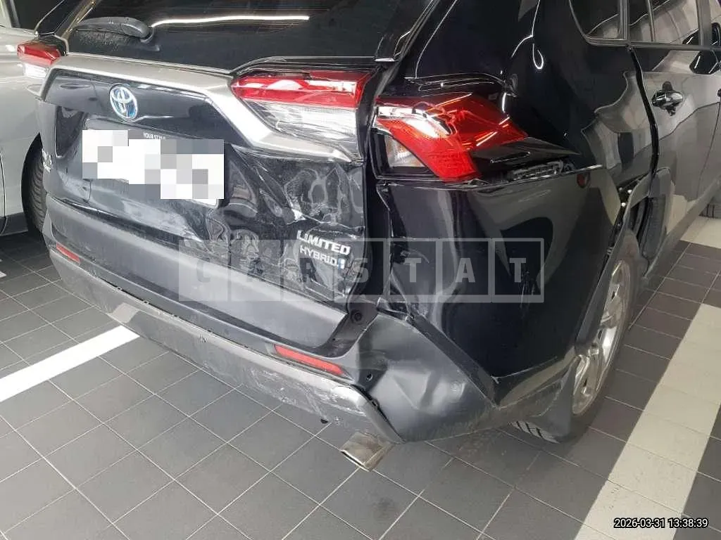 Photo 2 of 13: 2019 Toyota Lave 4 Hybrid AWD — Korean insurance auction