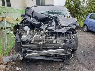 Photo 1 of 14: 2018 Kia Carnival, VIN KNAMC81ABJS387707 — Korean insurance auction