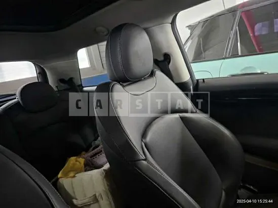 Photo 2 of 18: 2019 MINI Cooper — Korean insurance auction