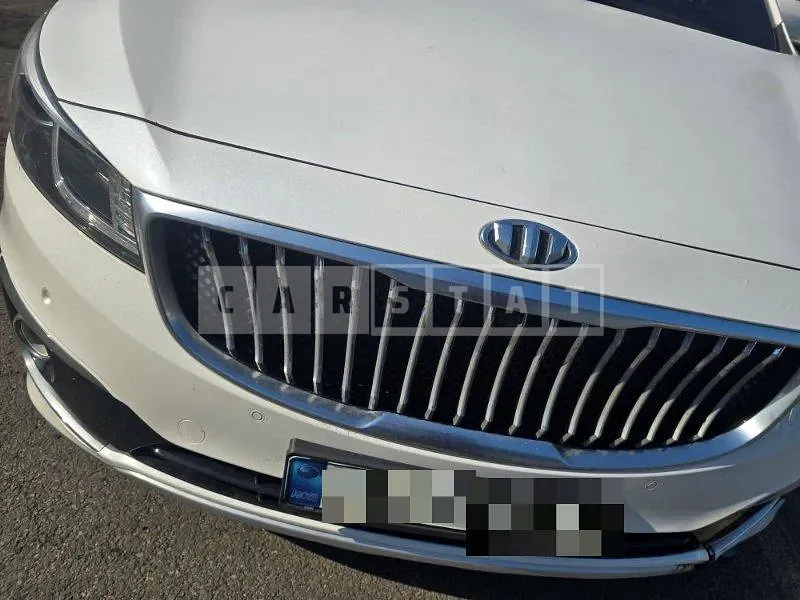 Photo 2 of 9: 2017 Kia Carnival Gasoline — Korean insurance auction