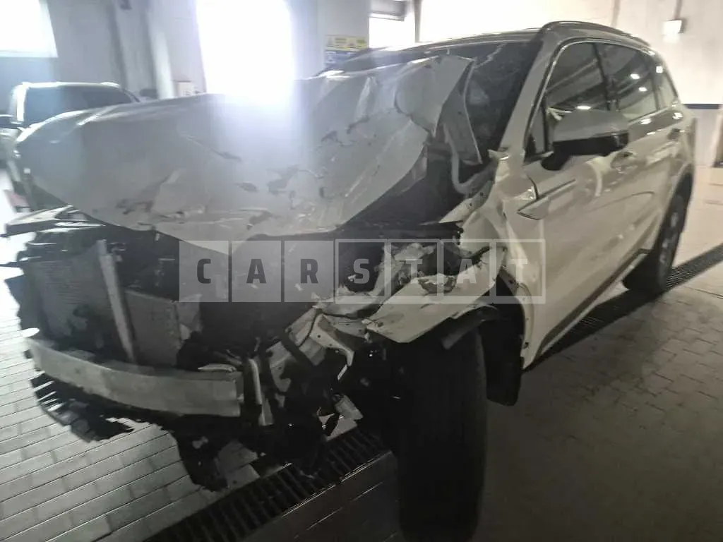 Photo 2 of 17: 2025 Kia Sorento Hybrid — Korean insurance auction