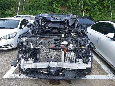 Photo 1 of 36: 2022 Kia Sorento Hybrid, VIN KNARH81GBNA093689 — Korean insurance auction