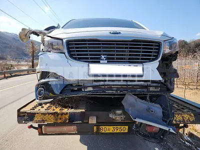 Photo 1 of 18: 2017 Kia Carnival, VIN KNAMB81ABHS337520 — Korean insurance auction