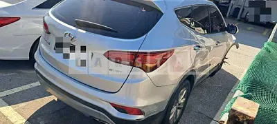 Photo 1 of 13: 2016 Hyundai Santa Fe DM — Korean insurance auction