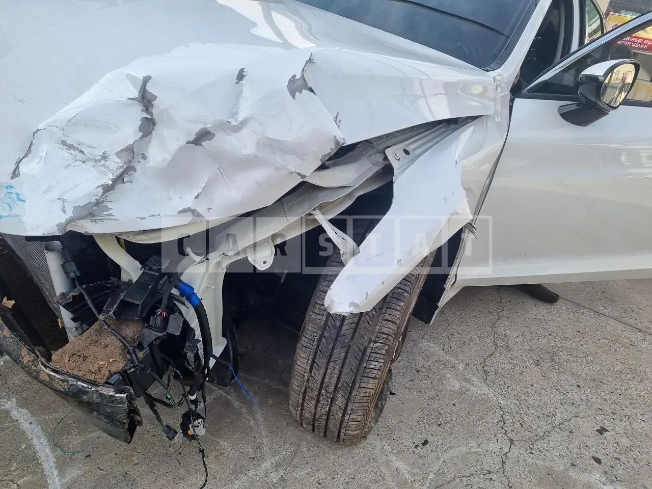 Photo 2 of 31: 2023 Kia K5, VIN KNAG241ABPA224922 — Korean insurance auction