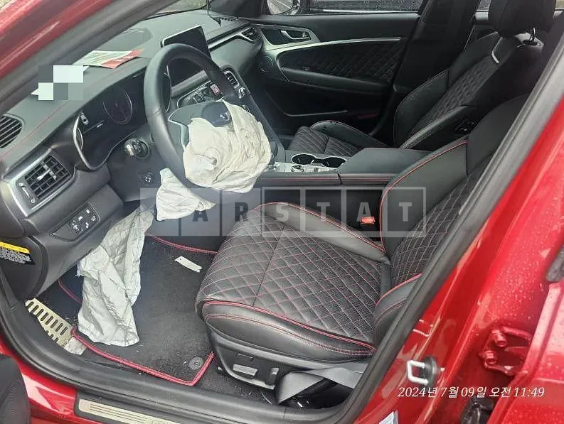 Photo 2 of 7: 2018 Genesis G70 — Korean insurance auction
