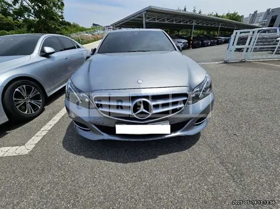 Photo 2 of 9: 2015 Mercedes-Benz E220 BlueTec — Korean insurance auction