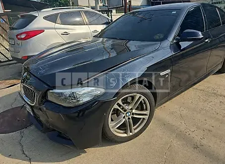 Photo 2 of 19: 2016 BMW 528i — Korean insurance auction
