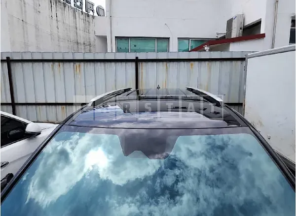 Photo 2 of 9: 2021 Kia Carnival — Korean insurance auction