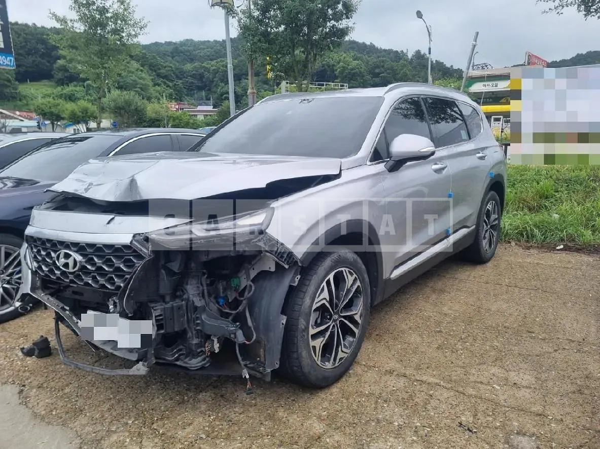 Photo 2 of 5: 2019 Hyundai Santa Fe TM 4WD — Korean insurance auction