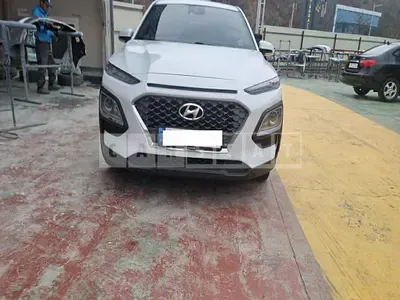 Photo 1 of 10: 2020 Hyundai Kona, VIN KMHK281EGLU028879 — Korean insurance auction