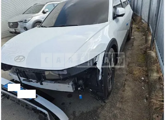 Photo 2 of 12: 2025 Hyundai IONIQ 5 — Korean insurance auction